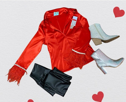 RUFFLE YOUR FEATHERS BLING BUTTON DOWN